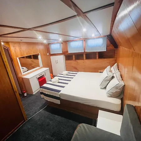 Lusaas Yacht * Kas
